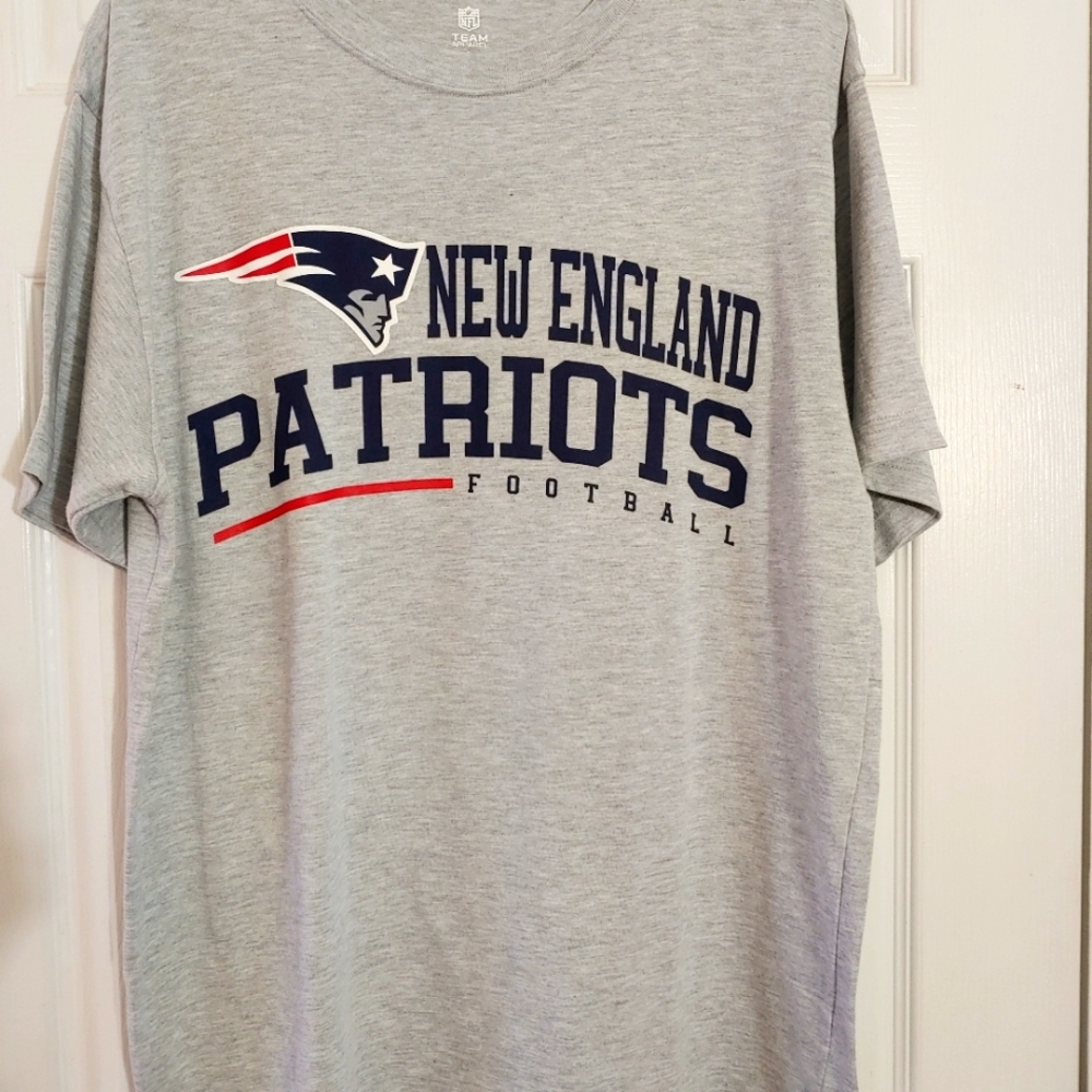 New NFL Patriots Tee Shirt Gray L New England Football Logo